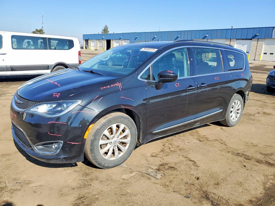 79100375 :رقم المزاد ، 2C4RC1BG0HR579197 vin ، 2017 Chrysler Pacifica مزاد بيع