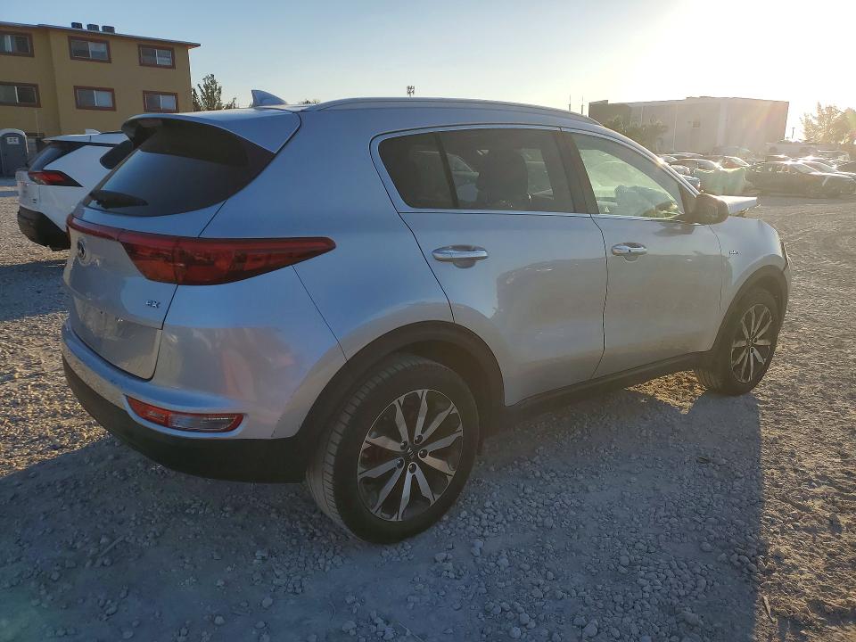 Продажа на аукционе авто 2017 Kia Sportage, vin: KNDPNCAC6H7207103, номер лота: 75747495