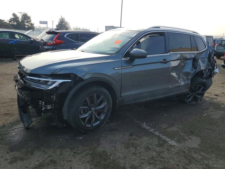 Продаж на аукціоні авто 2022 Volkswagen Tiguan, vin: 3VV2B7AX1NM137154, номер лоту: 76905255