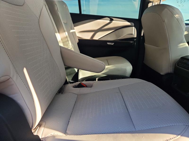 76164355 :رقم المزاد ، 5TDAAAB66TS063047 vin ، 2026 Lexus Tx مزاد بيع