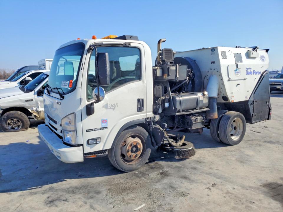 76266255 :رقم المزاد ، 54DC4W1B2HS808527 vin ، 2017 Isuzu Npr Hd مزاد بيع
