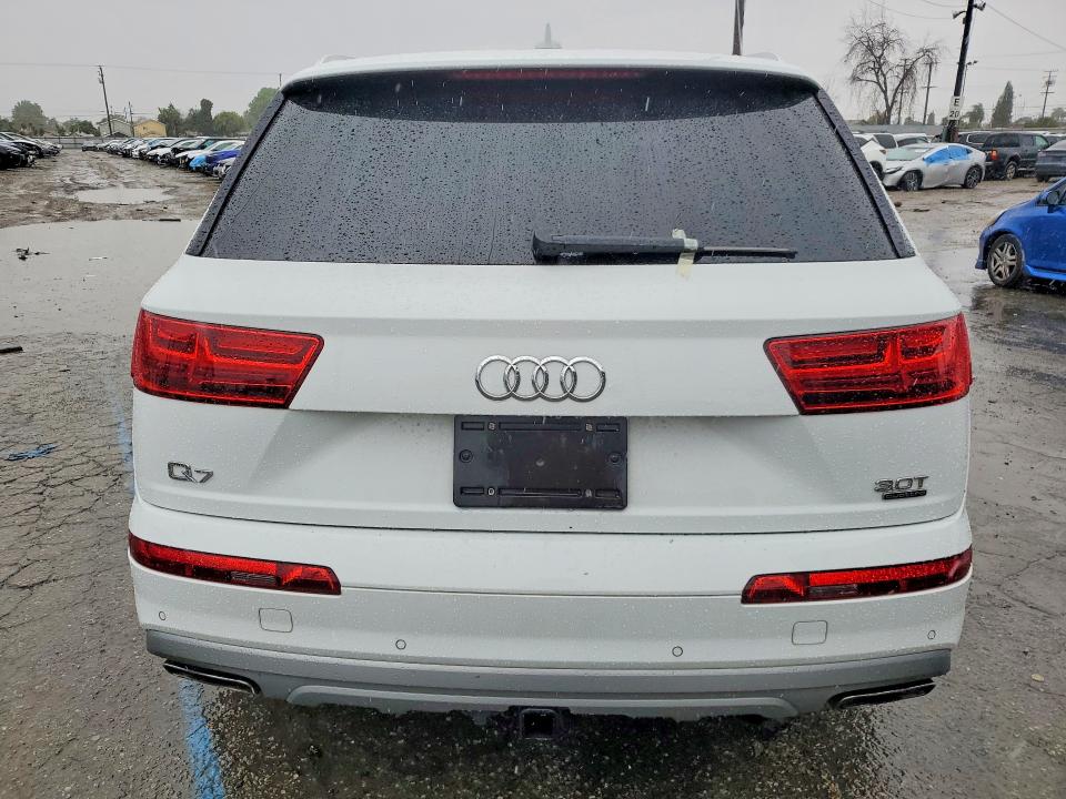 Продаж на аукціоні авто 2018 Audi Q7, vin: WA1VABF72JD007135, номер лоту: 77183845