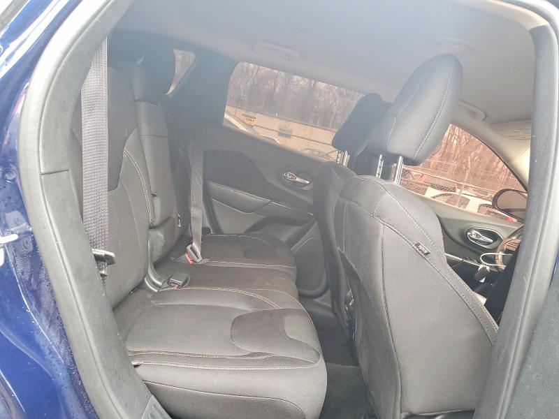 78683735 :رقم المزاد ، 1C4PJLCSXFW720390 vin ، 2015 Jeep Cherokee مزاد بيع