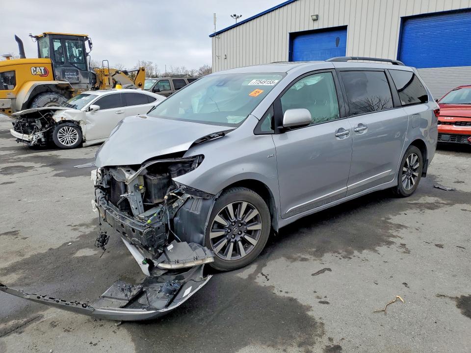 2018 Toyota Sienna მანქანა იყიდება აუქციონზე, vin: 5TDDZ3DC3JS202925, აუქციონის ნომერი: 79172335
