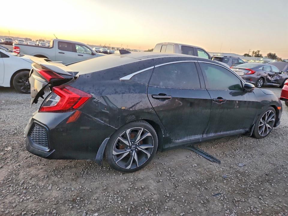 Продажа на аукционе авто 2018 Honda Civic, vin: 2HGFC1E59JH708239, номер лота: 76159845
