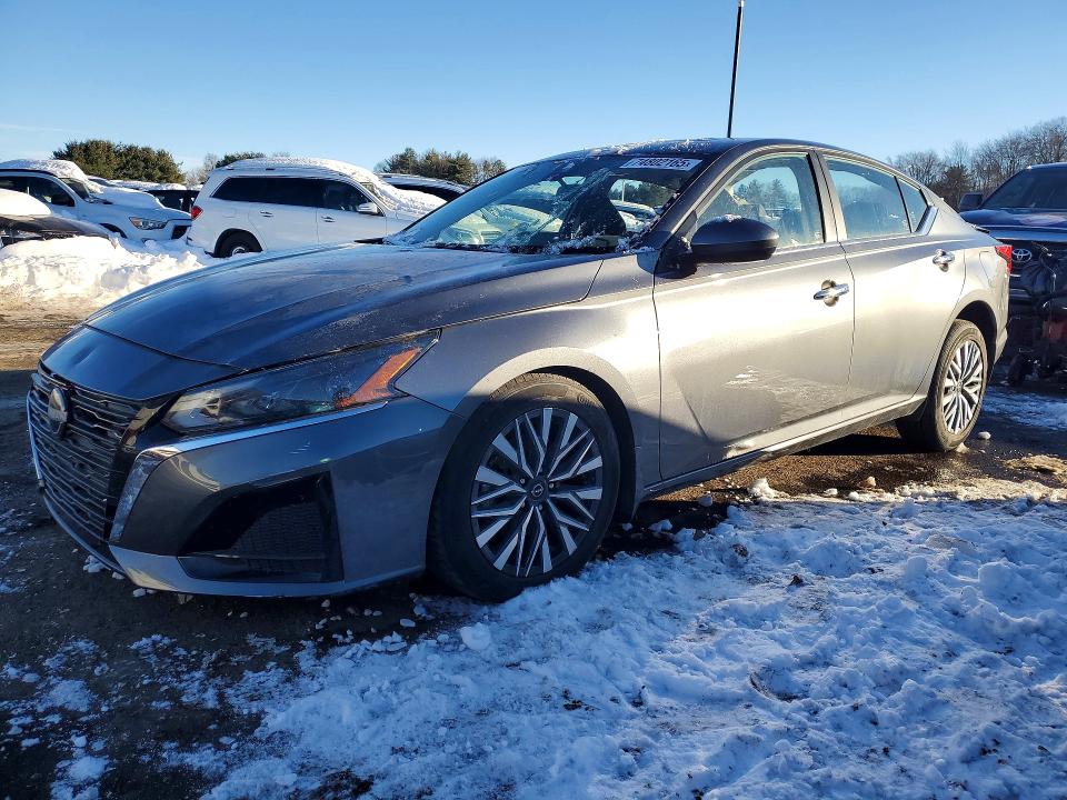74802165 :رقم المزاد ، 1N4BL4DW5PN394653 vin ، 2023 Nissan Altima Sv مزاد بيع