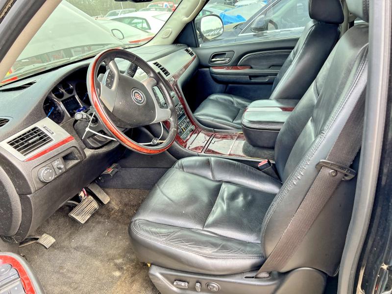 Продажа на аукционе авто 2008 Cadillac Escalade, vin: 1GYFK66868R246833, номер лота: 77590155