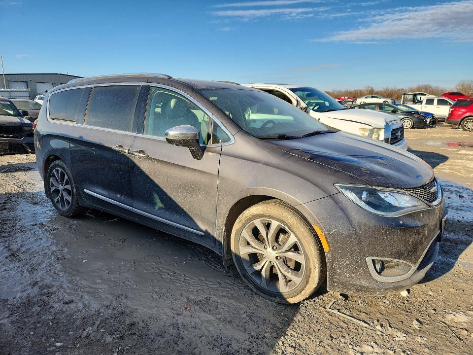 Продажа на аукционе авто 2017 Chrysler Pacifica, vin: 2C4RC1GG1HR589021, номер лота: 76984735