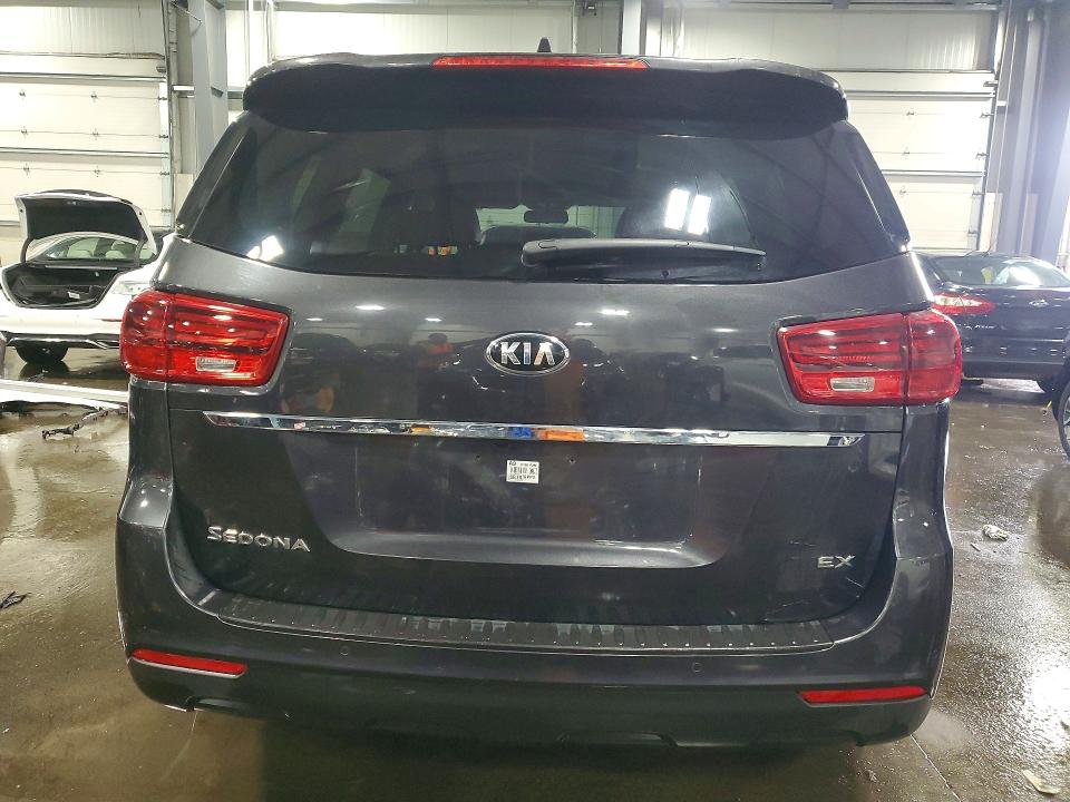 2021 Kia Sedona მანქანა იყიდება აუქციონზე, vin: KNDMB5C13M6674174, აუქციონის ნომერი: 76128075