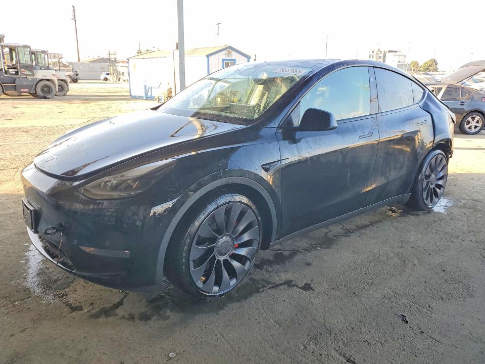 2024 Tesla Model Y მანქანა იყიდება აუქციონზე, vin: 7SAYGDEF8RF022977, აუქციონის ნომერი: 76662095
