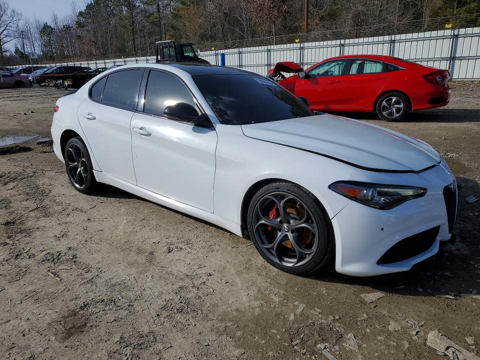 Aukcja sprzedaży 2018 Alfa Romeo Giulia, vin: ZARFAEEN5J7599016, numer aukcji: 78663135