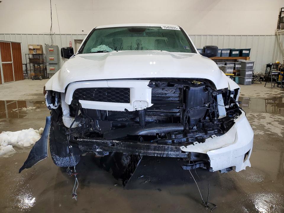 Продаж на аукціоні авто 2018 Ram 1500, vin: 1C6RR7FG5JS246999, номер лоту: 75453225