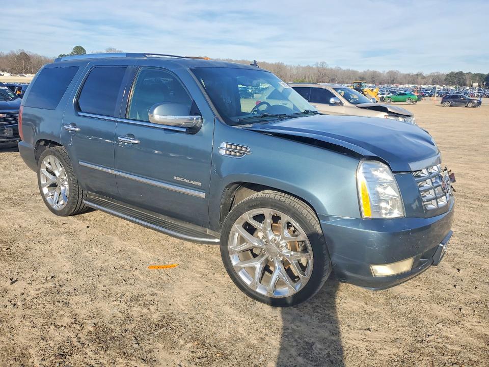 2008 Cadillac Escalade მანქანა იყიდება აუქციონზე, vin: 1GYFK63868R258890, აუქციონის ნომერი: 77870965