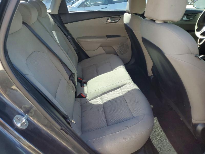 2019 Kia Forte მანქანა იყიდება აუქციონზე, vin: 3KPF24AD3KE028432, აუქციონის ნომერი: 79311265