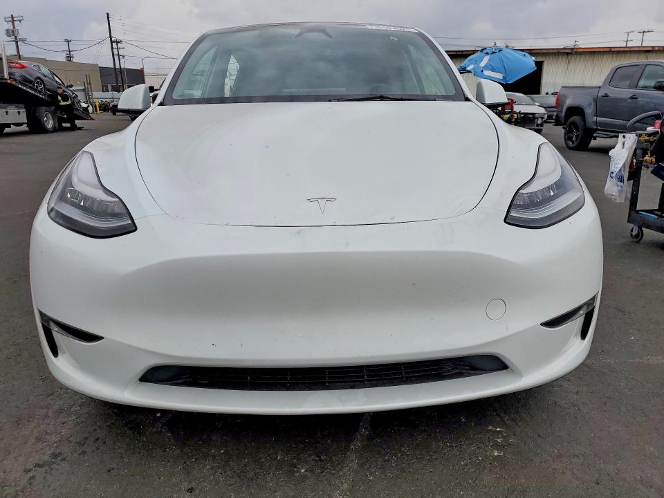 76624525 :رقم المزاد ، 7SAYGDEE9PA158049 vin ، 2023 Tesla Model Y مزاد بيع