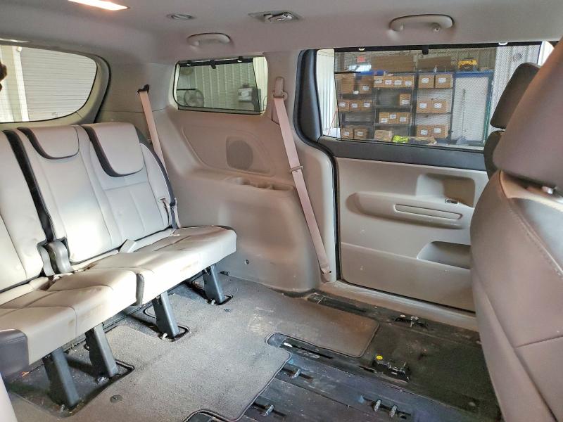75933915 :رقم المزاد ، KNDMB5C10H6329089 vin ، 2017 Kia Sedona Lx مزاد بيع