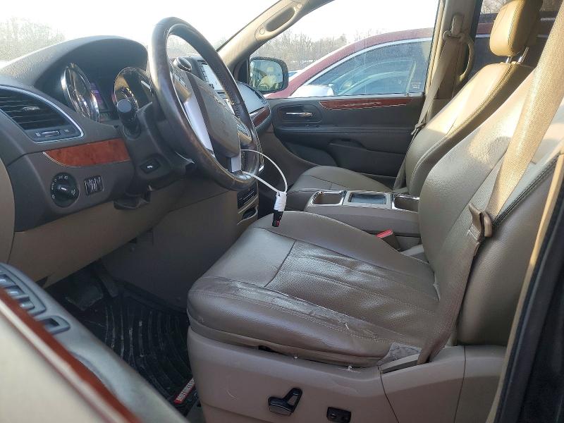 2013 Chrysler Town & Country მანქანა იყიდება აუქციონზე, vin: 2C4RC1CG9DR708935, აუქციონის ნომერი: 75694035