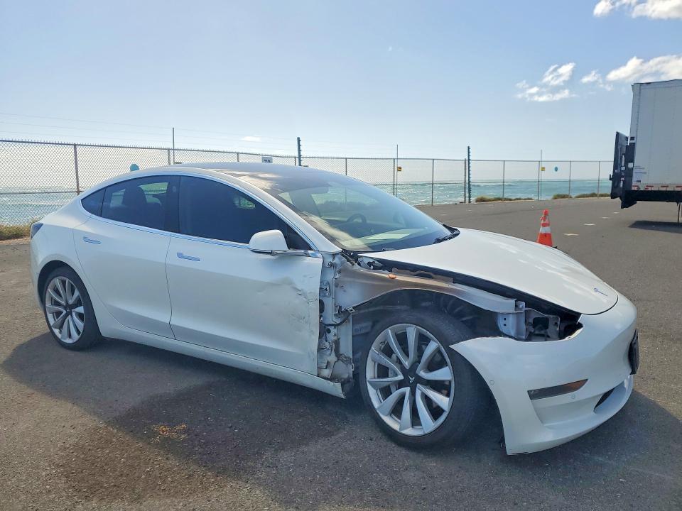 2019 Tesla Model 3 მანქანა იყიდება აუქციონზე, vin: 5YJ3E1EA4KF332064, აუქციონის ნომერი: 77752685