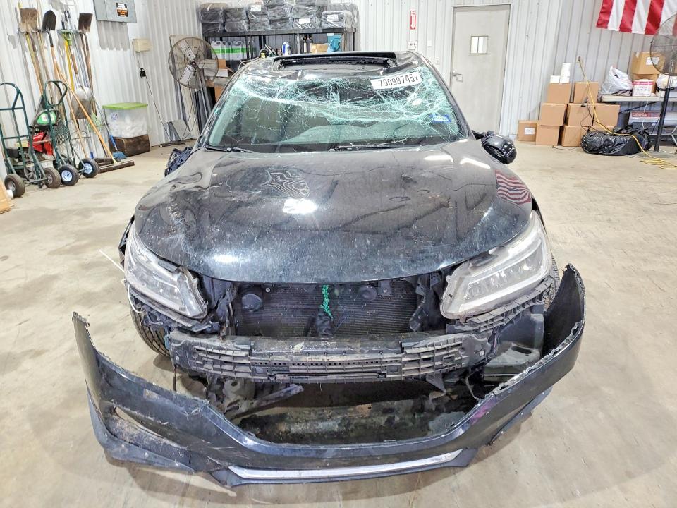 Продажа на аукционе авто 2017 Honda Accord, vin: 1HGCR3F90HA027880, номер лота: 79098745