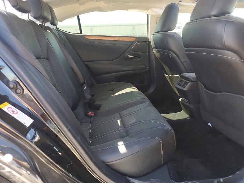 76128265 :رقم المزاد ، 58ABZ1B13KU034217 vin ، 2019 Lexus Es مزاد بيع