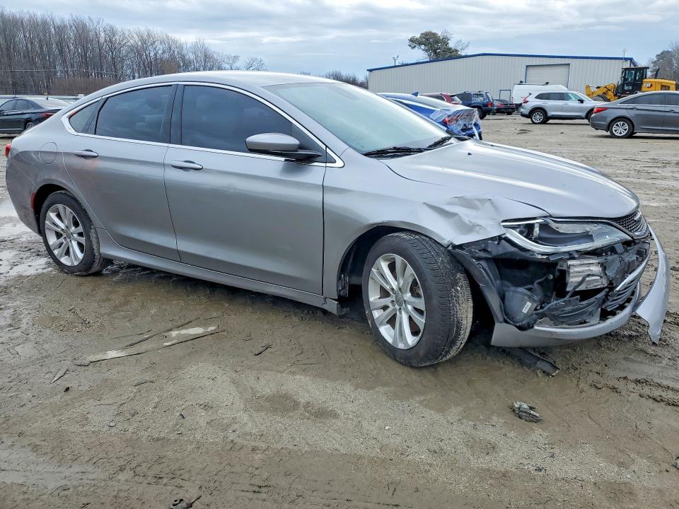 79201535 :رقم المزاد ، 1C3CCCAG0FN734042 vin ، 2015 Chrysler 200 مزاد بيع
