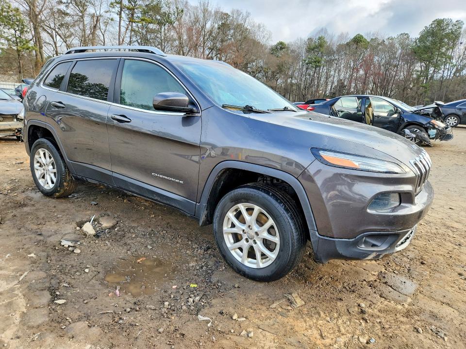 77797855 :رقم المزاد ، 1C4PJMCB2FW699461 vin ، 2015 Jeep Cherokee مزاد بيع