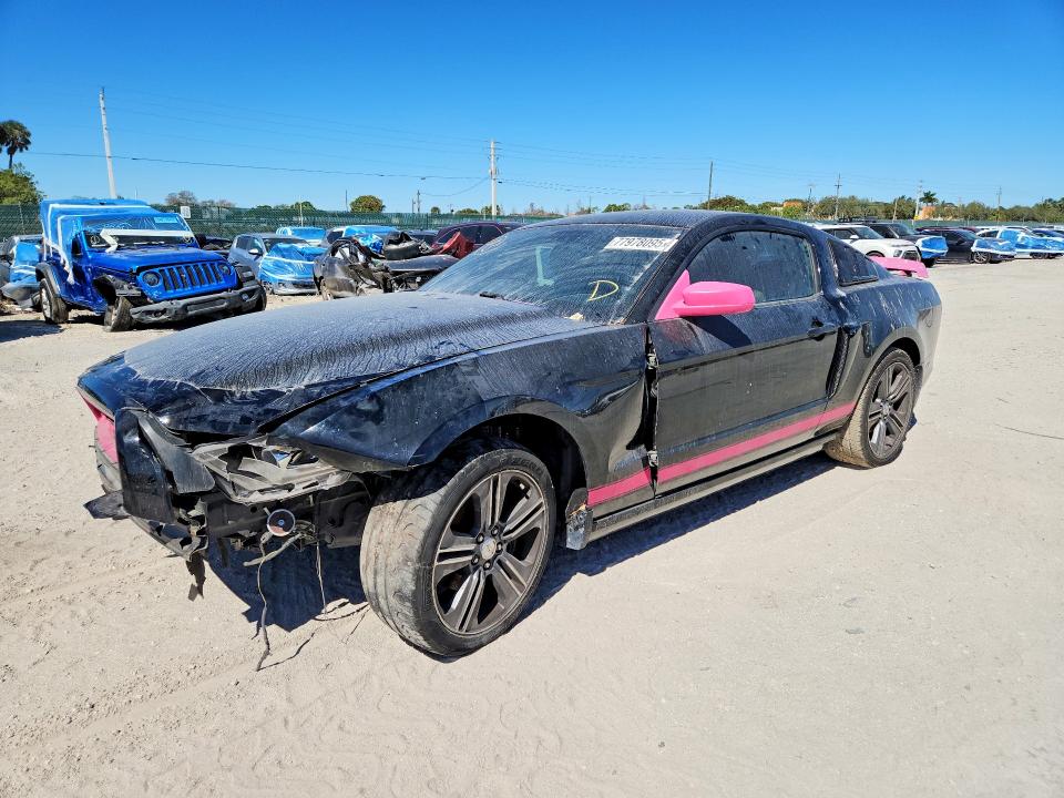 Продаж на аукціоні авто 2014 Ford Mustang, vin: 1ZVBP8AM3E5258203, номер лоту: 77978095
