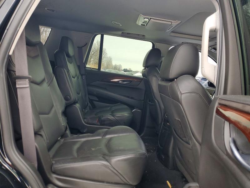 Продажа на аукционе авто 2015 Cadillac Escalade L, vin: 1GYS4MKJ8FR677306, номер лота: 75105415
