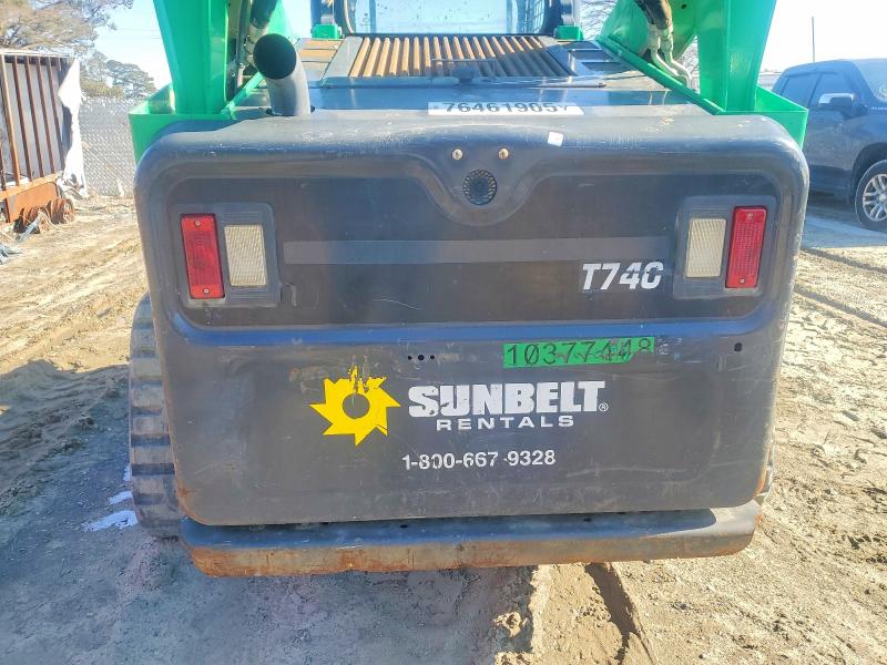 76461905 :رقم المزاد ، B3CA21300 vin ، 2021 Bobcat T740 مزاد بيع