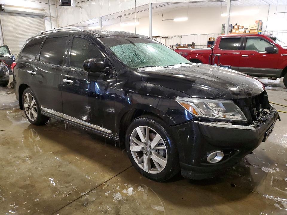 75369955 :رقم المزاد ، 5N1AR2MM0EC714599 vin ، 2014 Nissan Pathfinder مزاد بيع