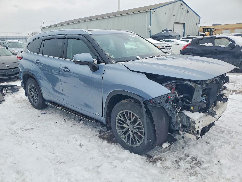 Aukcja sprzedaży 2022 Toyota Highlander, vin: 5TDEBRCH4NS090179, numer aukcji: 77720655