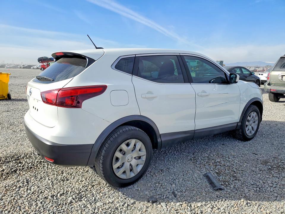 Продажа на аукционе авто 2018 Nissan Rogue Sport, vin: JN1BJ1CPXJW150381, номер лота: 77157175