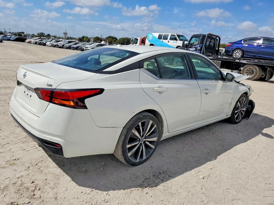 Продажа на аукционе авто 2022 Nissan Altima, vin: 1N4BL4CV2NN310360, номер лота: 75927075