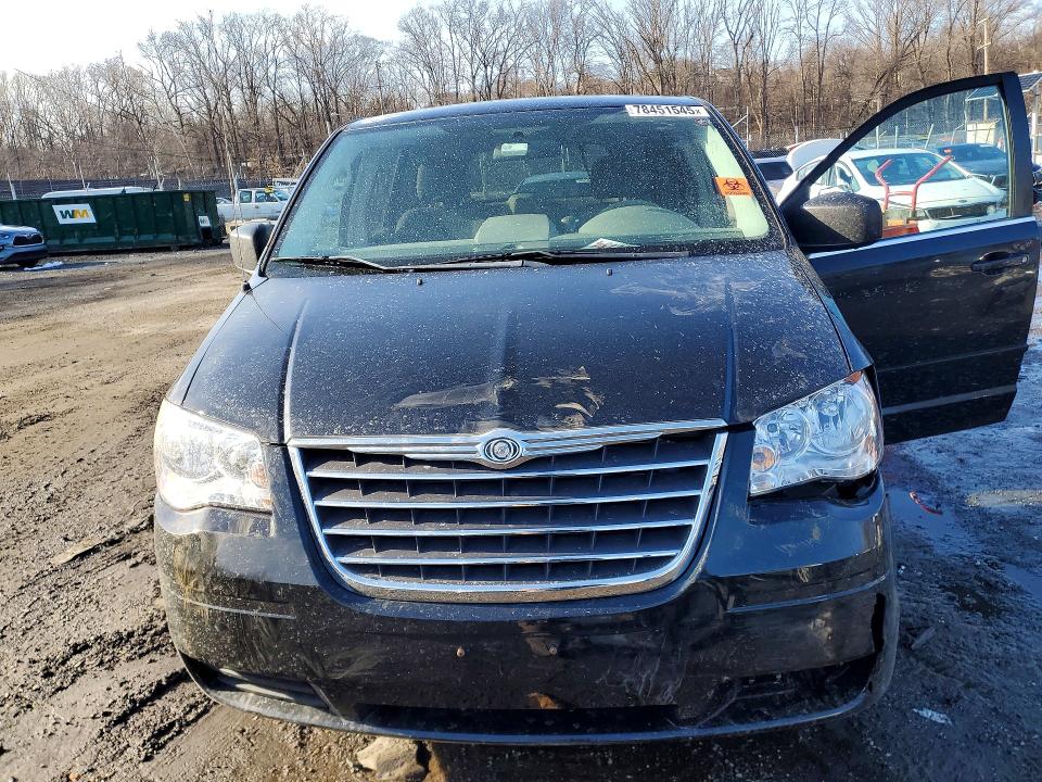 Продаж на аукціоні авто 2010 Chrysler Town & Country, vin: 2A4RR2D18AR322270, номер лоту: 78451545