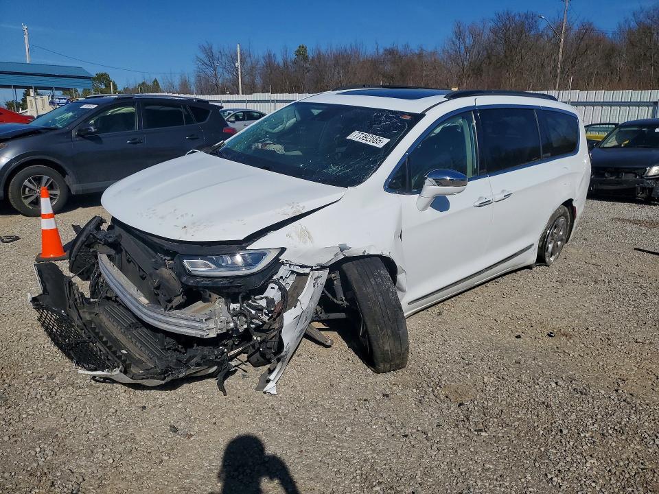 2022 Chrysler Pacifica მანქანა იყიდება აუქციონზე, vin: 2C4RC1GG8NR114722, აუქციონის ნომერი: 77392885