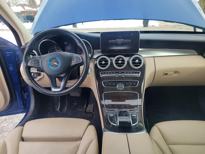 76614405 :رقم المزاد ، 55SWF4KB2JU260741 vin ، 2018 Mercedes-benz C 300 4mat مزاد بيع