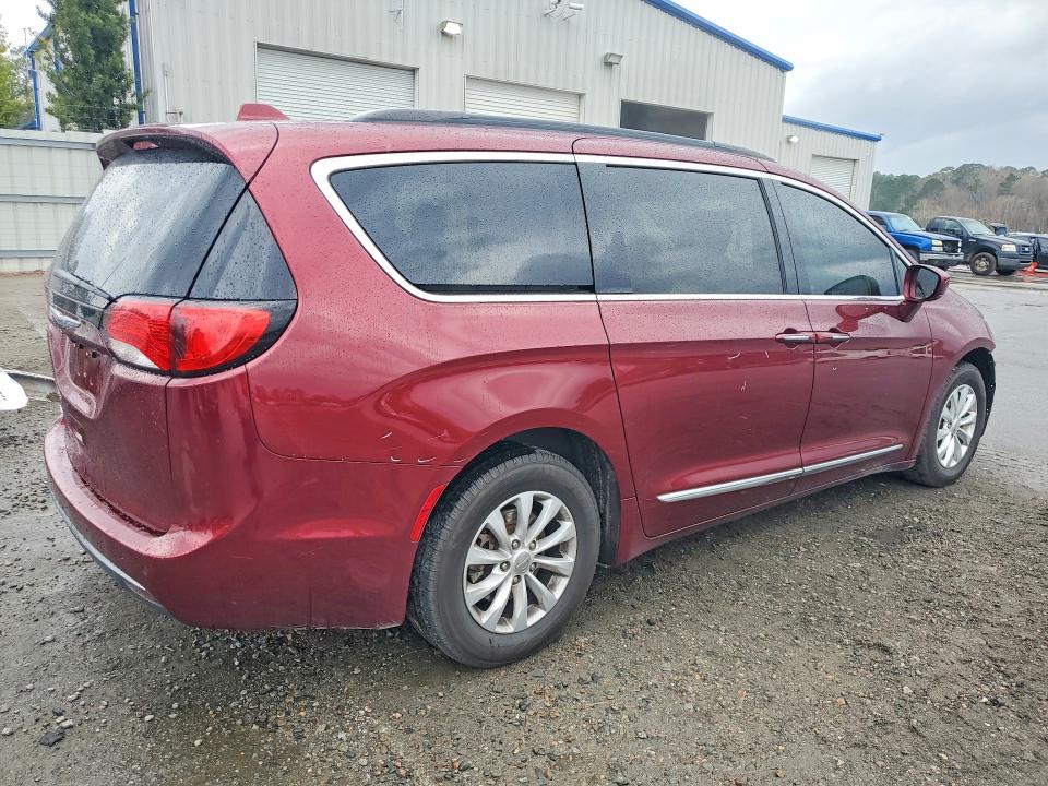 2017 Chrysler Pacifica მანქანა იყიდება აუქციონზე, vin: 2C4RC1BG8HR823727, აუქციონის ნომერი: 78998055