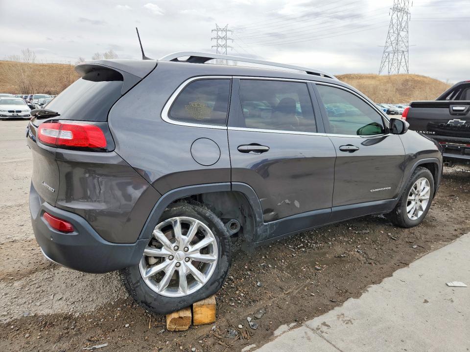 75640285 :رقم المزاد ، 1C4PJMDB4HW622978 vin ، 2017 Jeep Cherokee مزاد بيع