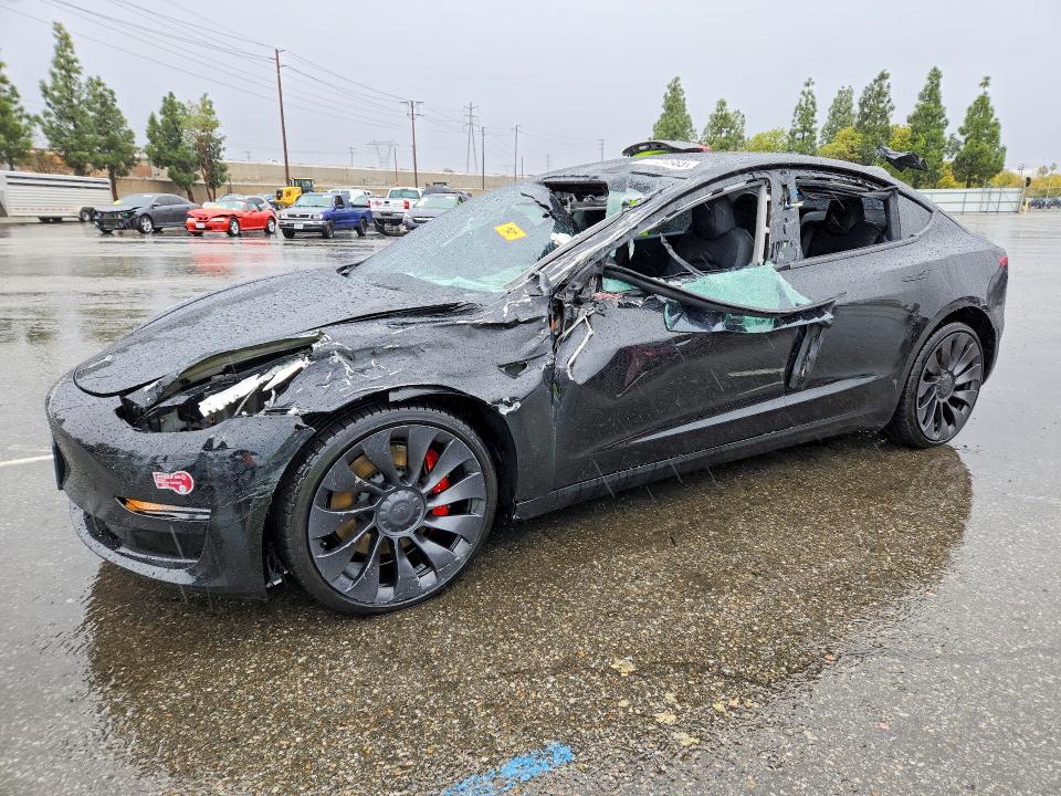 77724985 :رقم المزاد ، 5YJ3E1EC9PF716110 vin ، 2023 Tesla Model 3 مزاد بيع