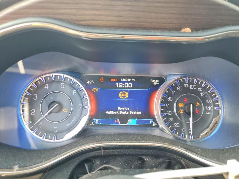 76930185 :رقم المزاد ، 1C3CCCEG2FN615581 vin ، 2015 Chrysler 200 مزاد بيع