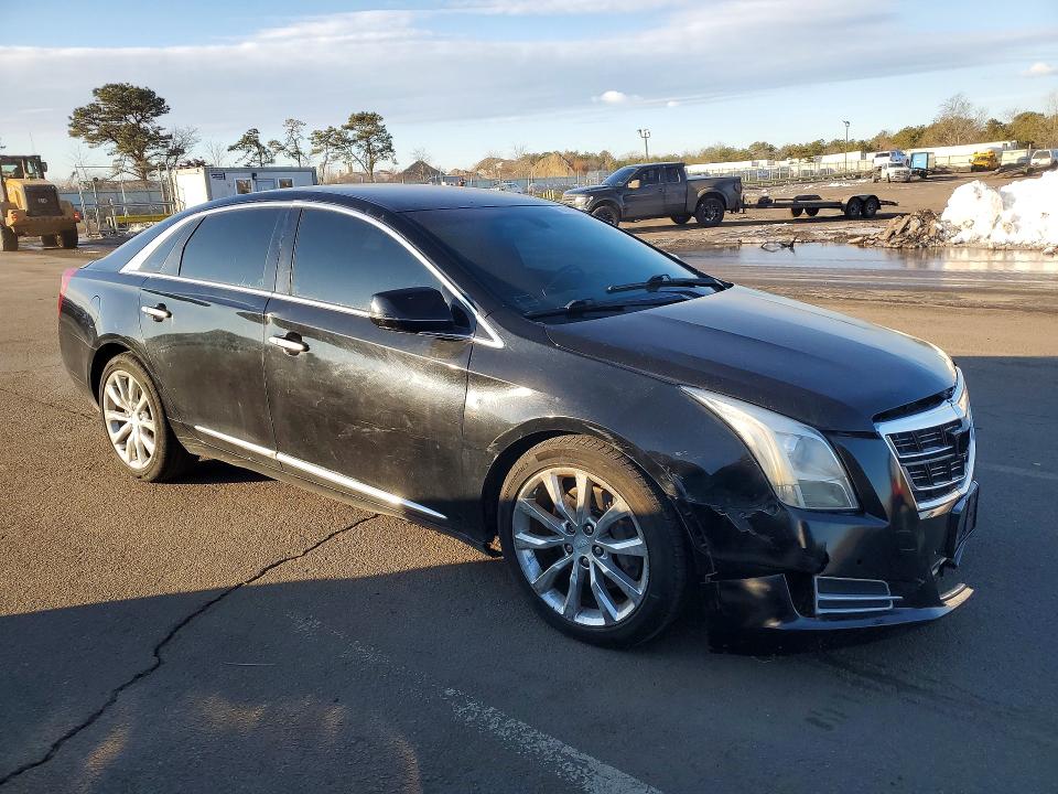 76726685 :رقم المزاد ، 2G61M5S33H9113345 vin ، 2017 Cadillac Xts Luxury مزاد بيع