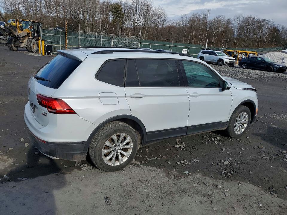 Продаж на аукціоні авто 2018 Volkswagen Tiguan, vin: 3VV0B7AX1JM069892, номер лоту: 78735575