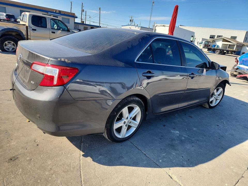 Продажа на аукционе авто 2014 Toyota Camry, vin: 4T1BF1FK0EU747633, номер лота: 76220955