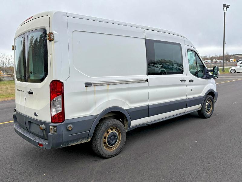 78370595 :رقم المزاد ، 1FTNR2CM3FKA00707 vin ، 2015 Ford Transit T- مزاد بيع