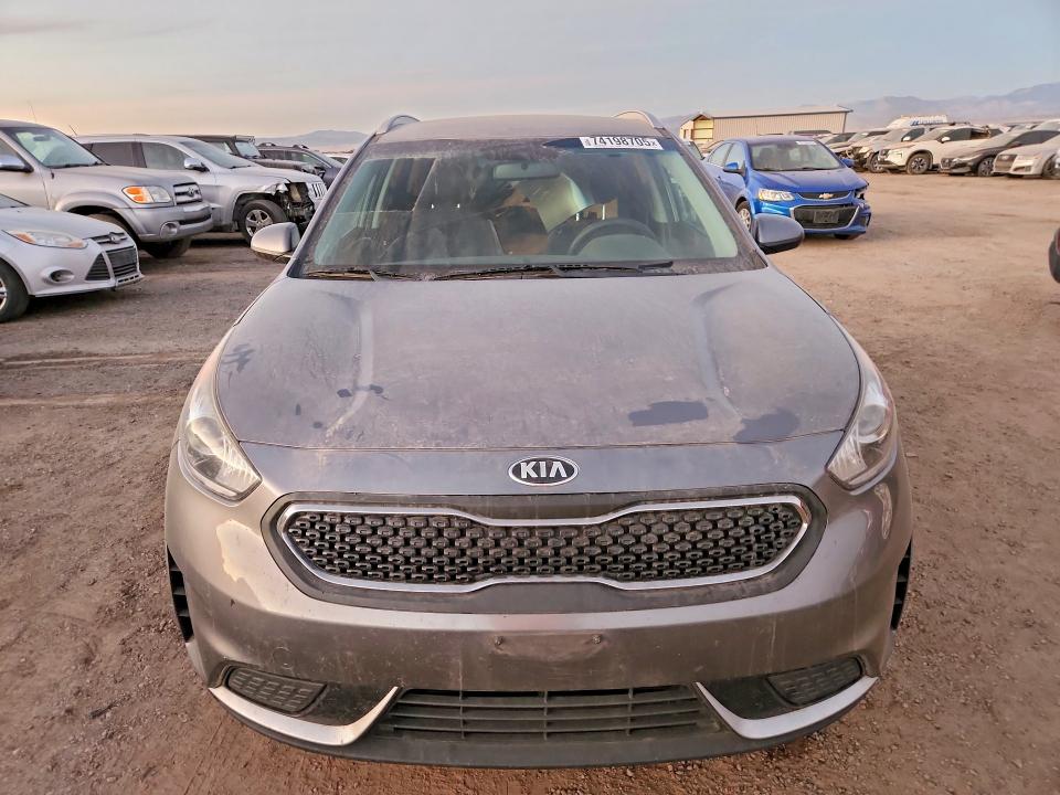 2017 Kia Niro Fe მანქანა იყიდება აუქციონზე, vin: KNDCB3LC4H5059811, აუქციონის ნომერი: 74198705