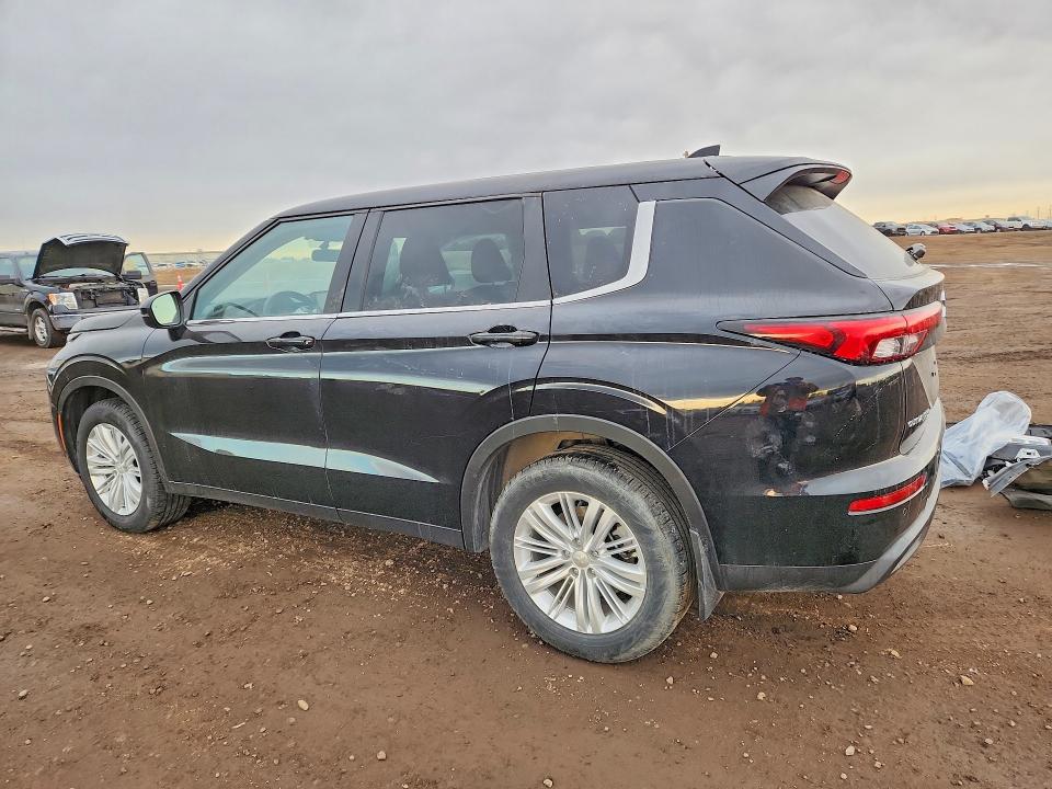 76197485 :رقم المزاد ، JA4J4TA82PZ612778 vin ، 2023 Mitsubishi Outlander مزاد بيع