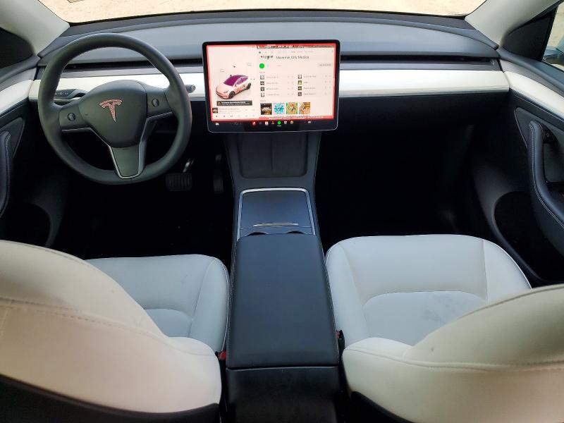 77210735 :رقم المزاد ، 7SAYGAEE4RF064925 vin ، 2024 Tesla Model Y مزاد بيع