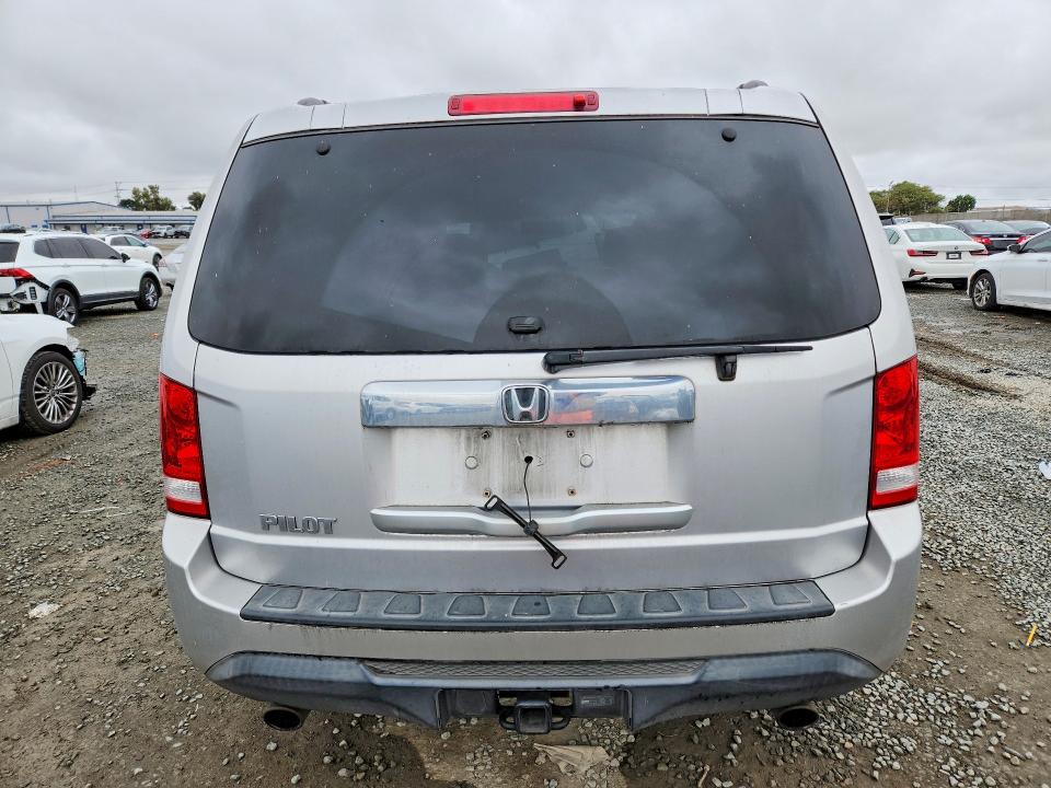 77140215 :رقم المزاد ، 5FNYF3H42CB006009 vin ، 2012 Honda Pilot مزاد بيع