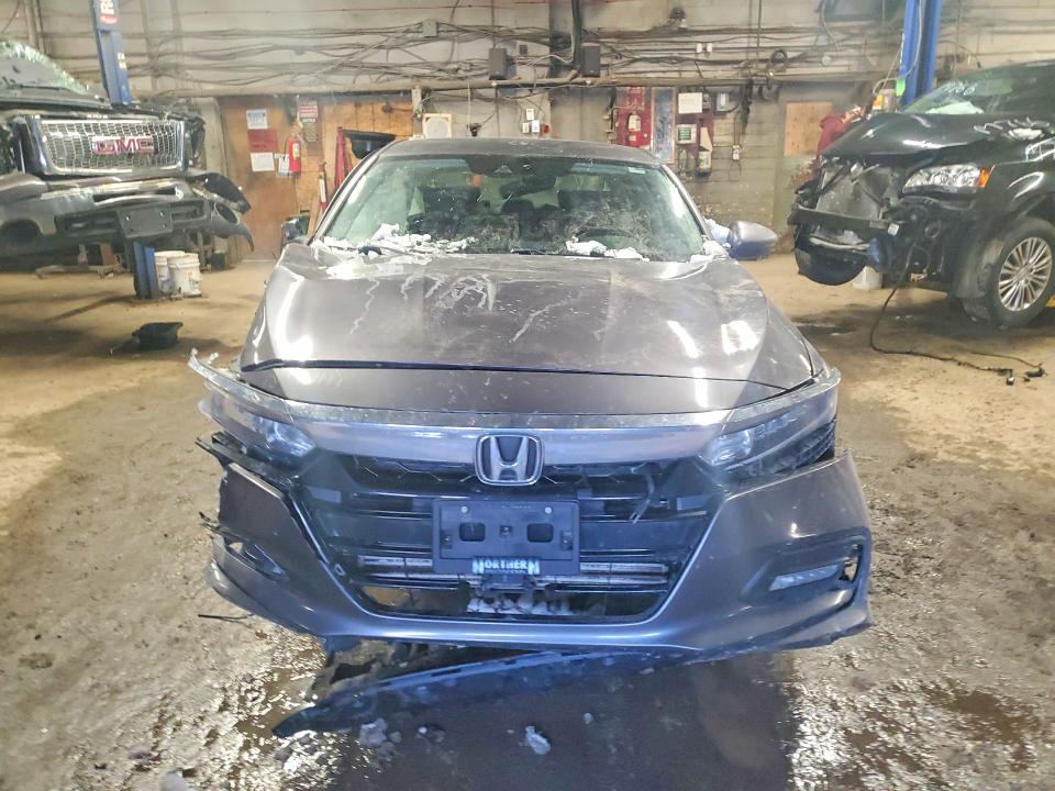 Продаж на аукціоні авто 2018 Honda Accord, vin: 1HGCV1F55JA808901, номер лоту: 76670605