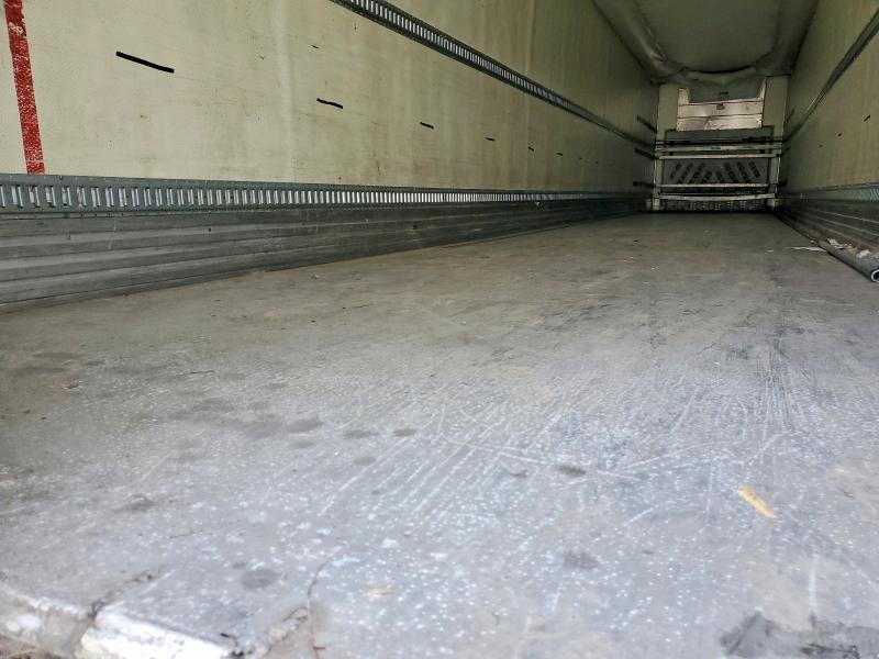 77475495 :رقم المزاد ، 1UYVS25328U464203 vin ، 2008 Utility Trailer مزاد بيع